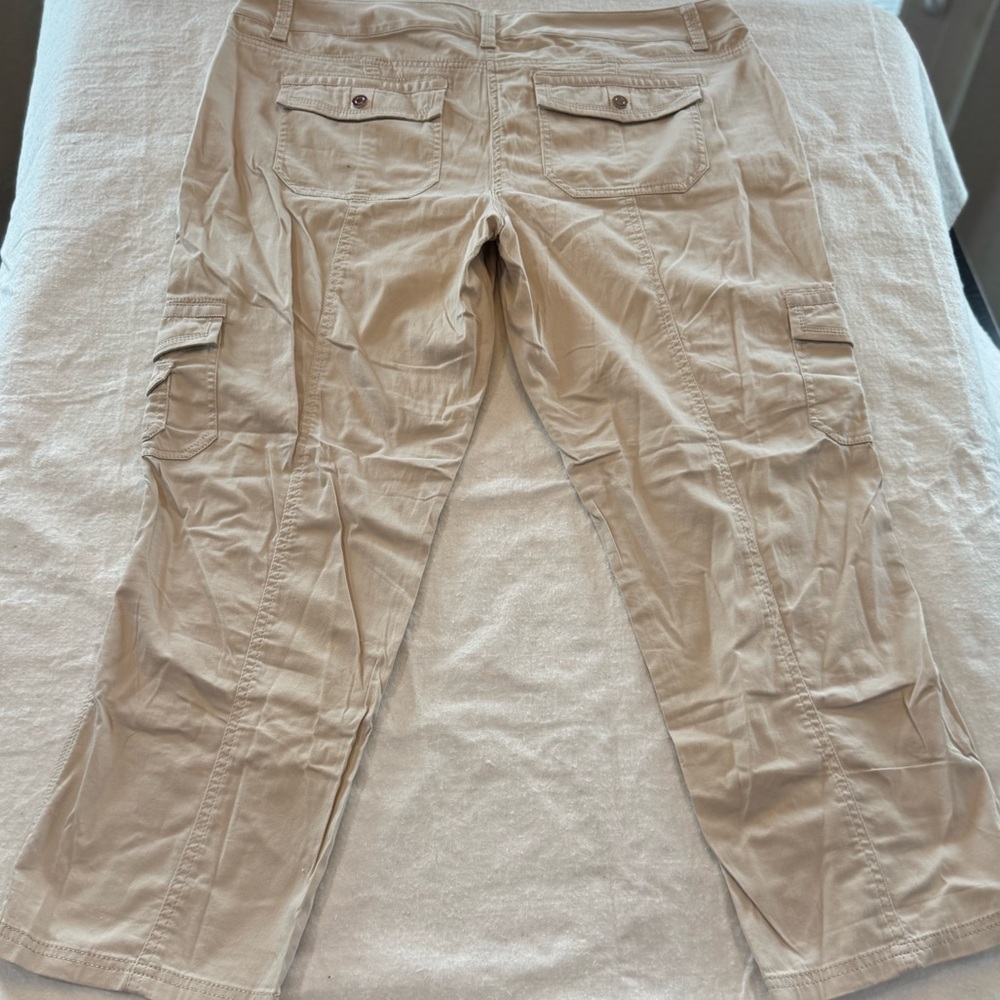 White House Black Market Light Beige cropped  Cargo Pants with Buttoned Pockets - Picture 2 of 6